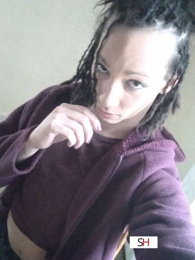 20 year old Mixed Escort in Pittsburgh PA GeniePrincess - Save Tonight
