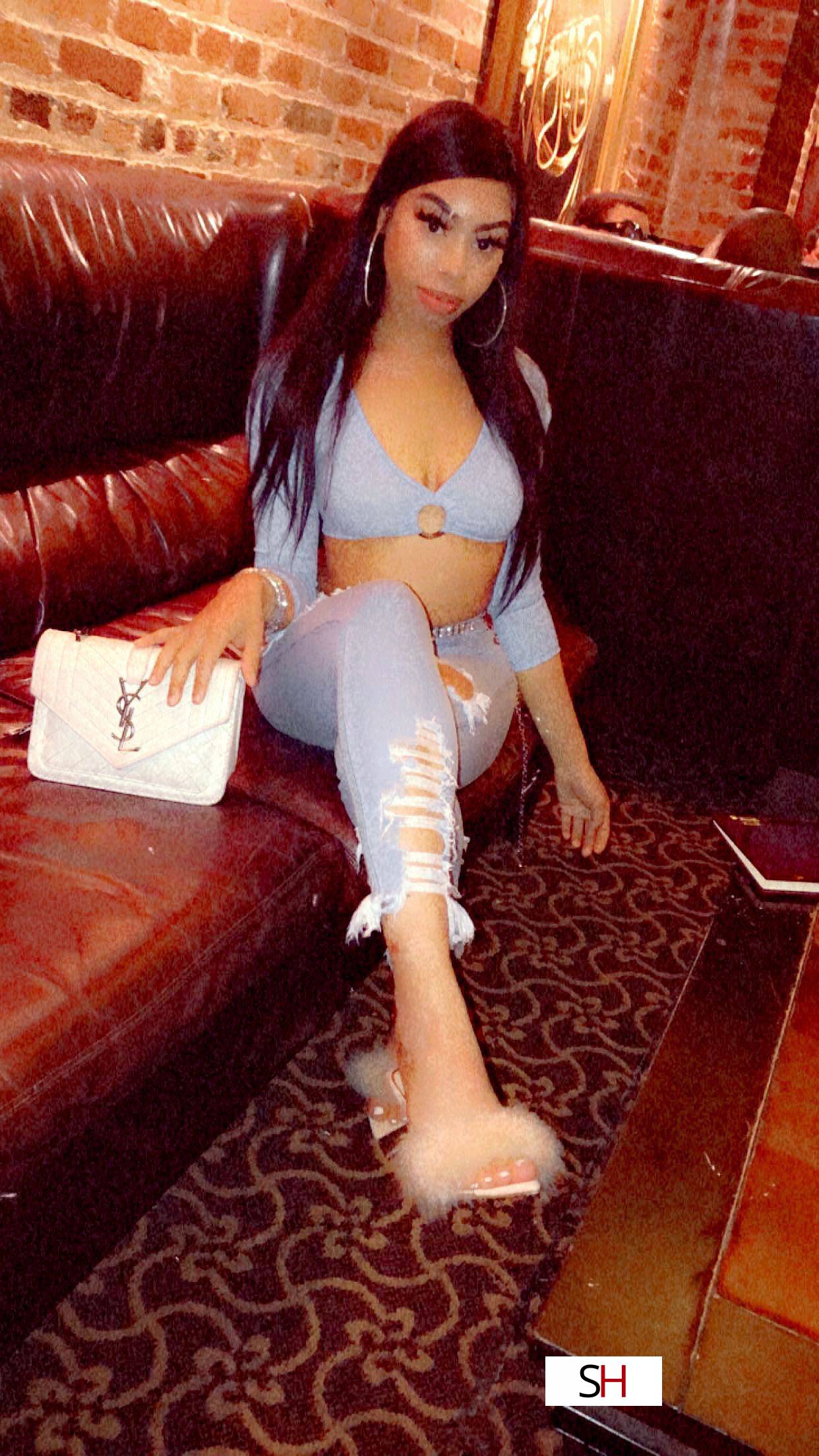 Queen 20Yrs Old Escort Size 8 169CM Tall Washington DC Image - 0