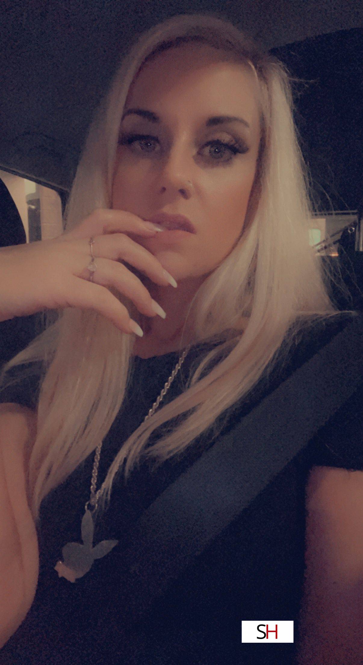 Is Ursecretgirlfriend Really Who You Think She Is? - jfcmlib
