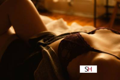 38 Year Old Escort Montreal Redhead - Image 7