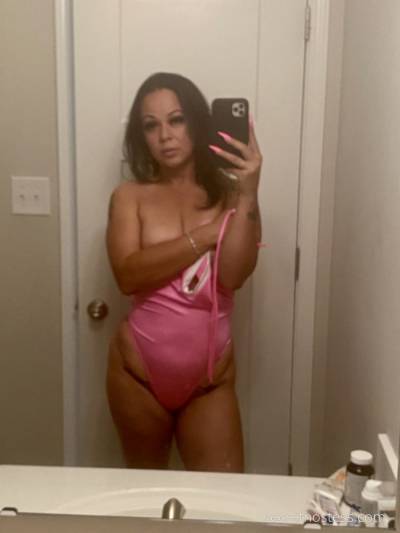 Lilly Escort 172CM Tall Cleveland OH Image - 3