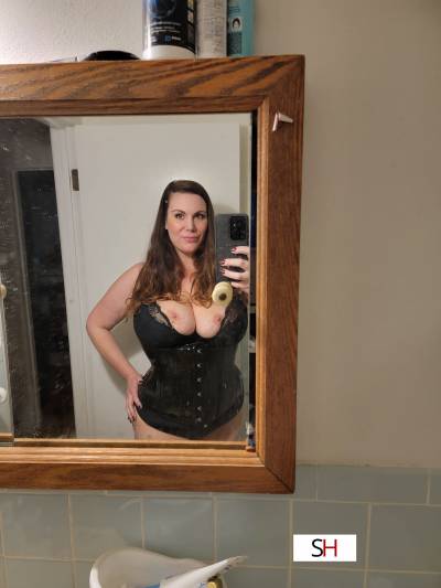 30Yrs Old Escort Size 10 179CM Tall St. Louis MO Image - 3
