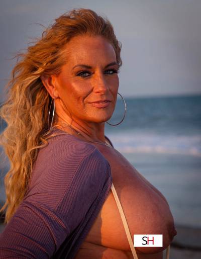 40Yrs Old Escort Size 8 173CM Tall Myrtle Beach SC Image - 3