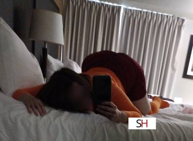 40Yrs Old Escort Size 6 154CM Tall Toronto Image - 2