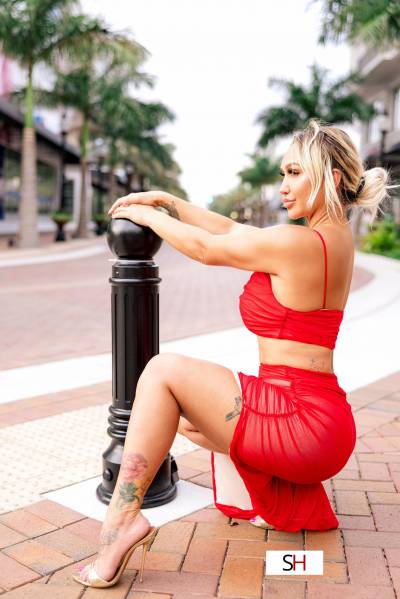 Nina Kayy - Curvy porn star in Tampa FL