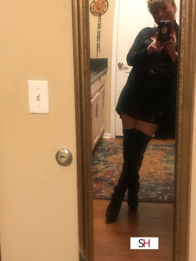 50Yrs Old Escort Size 8 160CM Tall Denver CO Image - 1