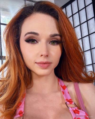 25 year old Escort in Winnipeg I’m available ?payment in person