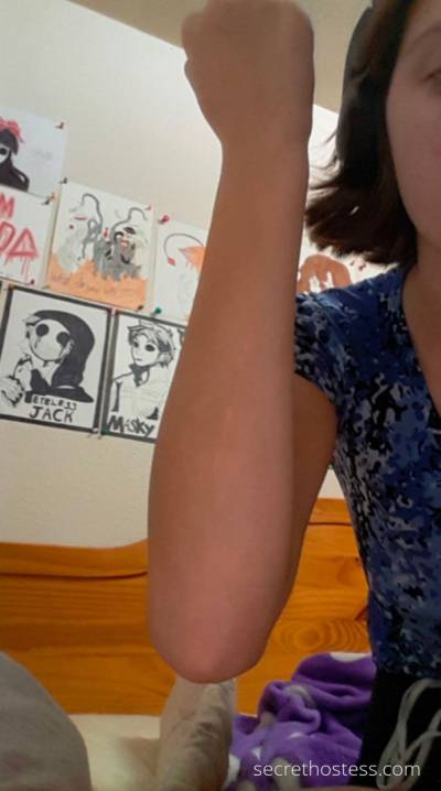 24 year old Escort in Edmonton Hookup for sex