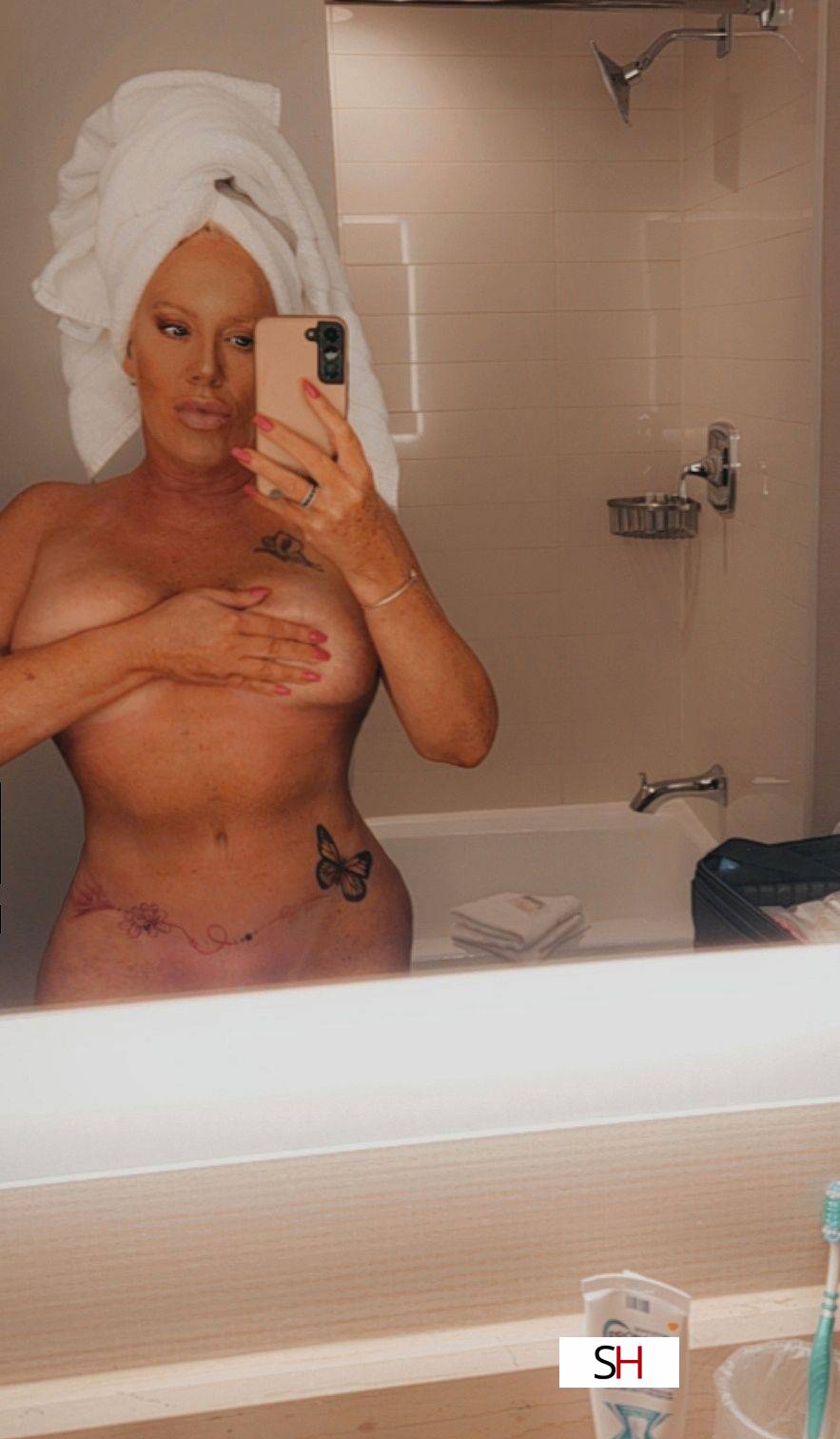 50Yrs Old Escort Size 8 163CM Tall Greensboro NC Image - 0