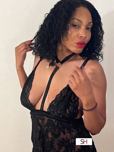 31 year old American Escort in Ontario CA NikkiRed - Sultry Petite Ebony Beauty
