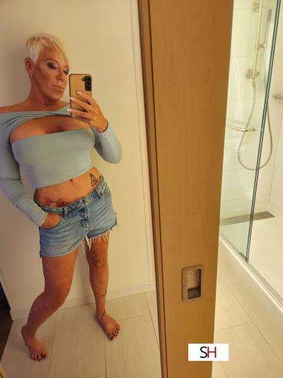 50Yrs Old Escort Size 8 163CM Tall Greensboro NC Image - 2