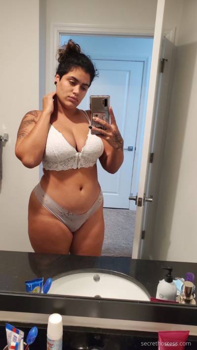 27 year old Hispanic Escort in Bakersfield CA I am betty and you can hit me up for serious hook up on my 