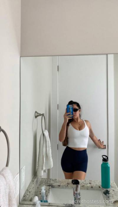 22 year old Asian Escort in Decatur IL Hookups