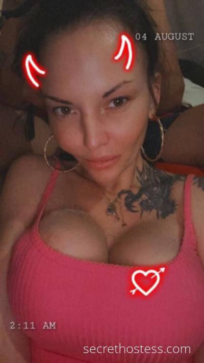 31 year old Escort in Hamilton Newcastle Sugar daddy required newcastle