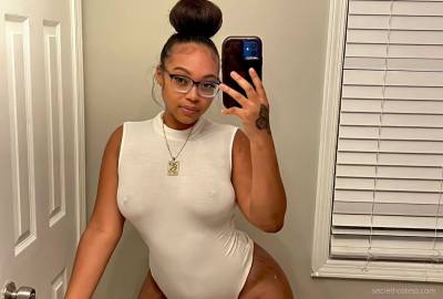 27 year old Latino Escort in Madison WI just for today 100 dollars an hour of pure space and fantasy