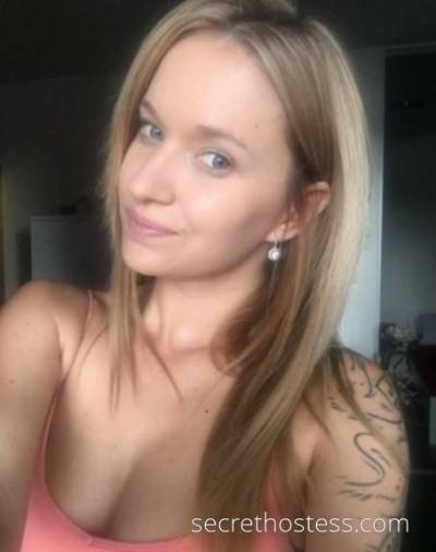 Wet and passionate service **Gorgeous Slim girl ** try me in Gladstone
