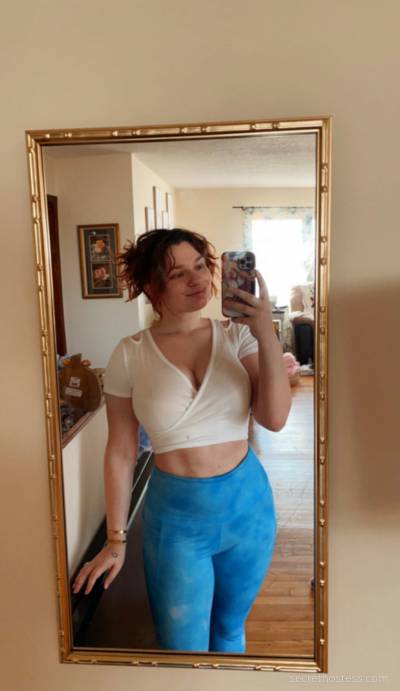 24 year old Escort in Hutington / Ashland OH HMU for quick fun and meet up textxxxx-xxx-xxx Snapchat 