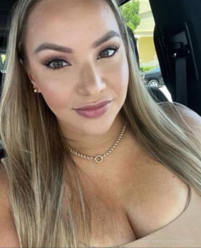36 year old Escort in Houston TX Dinner ? night out, bills on me...?am not a prostitute