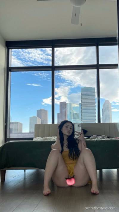 26 year old Escort in Oklahoma City OK All style are welcome and i have no limit always ask for my 