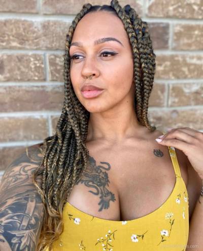 33 year old Escort in Memphis TN Dinner night out
