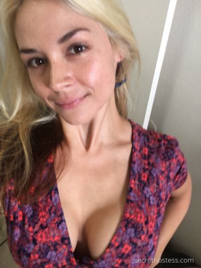 27 year old Escort in Johnson City TN I’m available both incall and outcall service