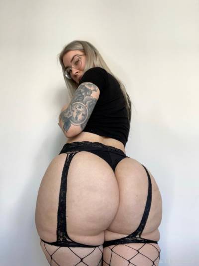 25 year old Escort in Asheville NC ?❤️ I’m really wet ? and ready to meet up