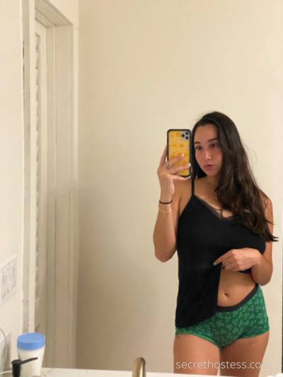 22 year old Asian Escort in Ashtabula OH Hookups