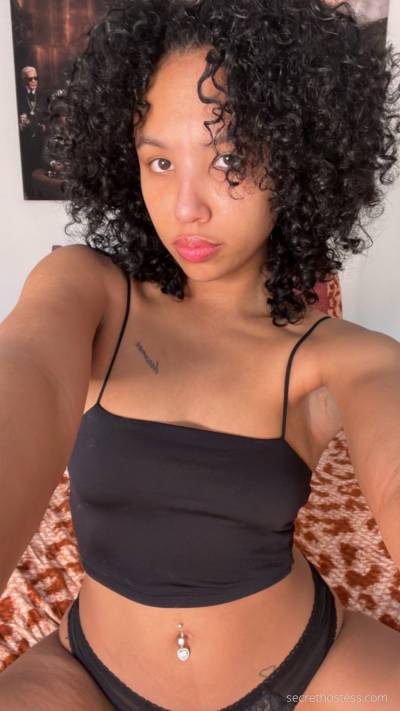 25 year old Escort in Queens NY YOU WANT HOT SEX ? I am available BOTH INCALLS &amp; 