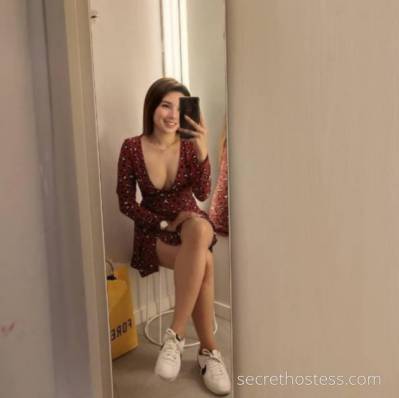 28 year old Asian Escort in Cincinnati OH independent girl in Cincinnati hotel