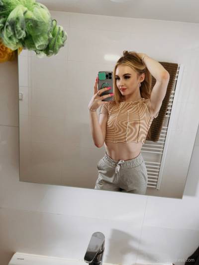 JANET 22Yrs Old Escort Size 21 Abbotsford Image - 4