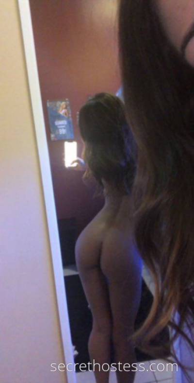 24 Year Old Hispanic Escort Kitchener - Image 1