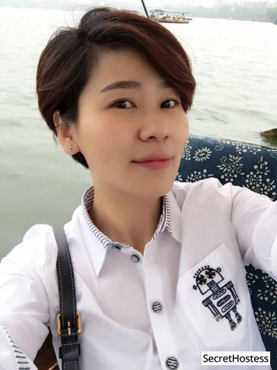 24 Year Old Chinese Escort Dammam - Image 1