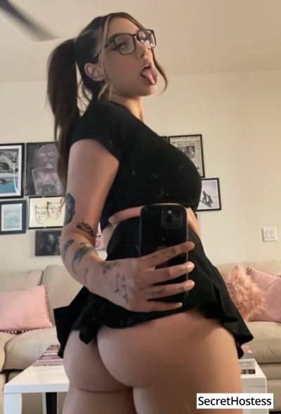 28 Year Old Escort Chicago IL - Image 1
