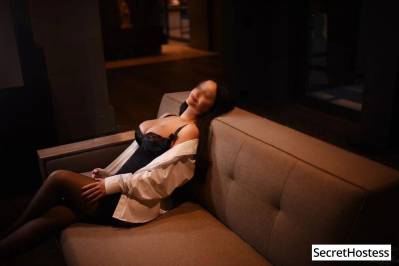 25 Year Old Escort Seattle WA Brunette Hazel eyes - Image 4