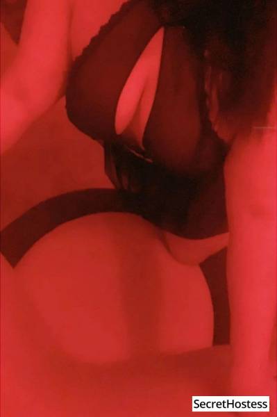 26 Year Old Canadian Escort Montreal - Image 3