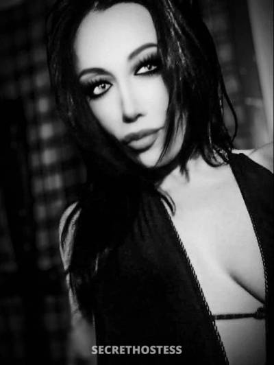 30 year old Escort in Buderim Sunshine Coast Buderim, ElegantlyWasted awaits you