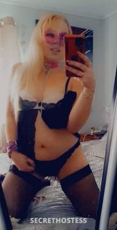 36 year old Escort in Augustine Heights Brisbane * Hosting in goodna area today
