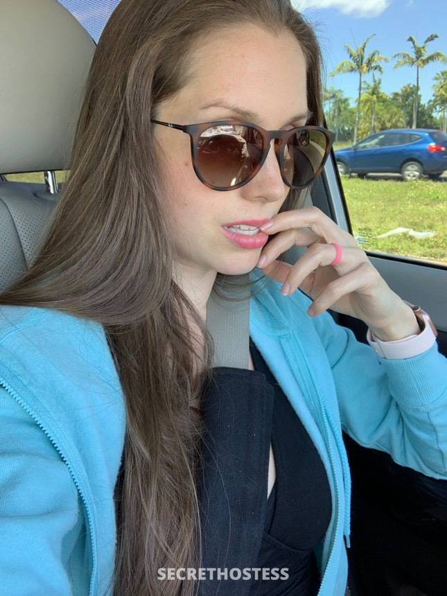Chelsea William 25Yrs Old Escort Size 6 165CM Tall Elko NV Image - 2