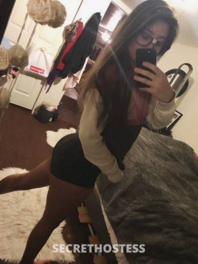27 year old Escort in Bakersfield CA I m available for both incall and outcall