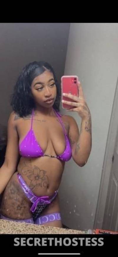 23 year old Escort in Springfield IL Sweet &amp; Juicy New In Town - 23