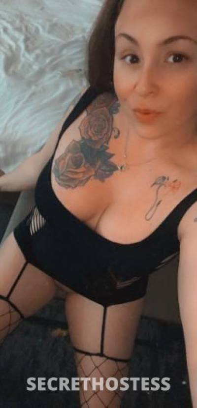 FREAKY Fun WET &amp; WILD BUSTY THICK Tattooed BABE in Chicago IL