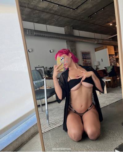 25 year old Escort in Lake Of The Ozarks MO Hook up