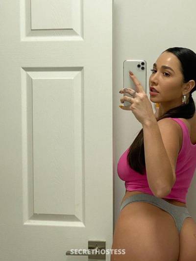 22 year old Asian Escort in St Joseph MO Hookups