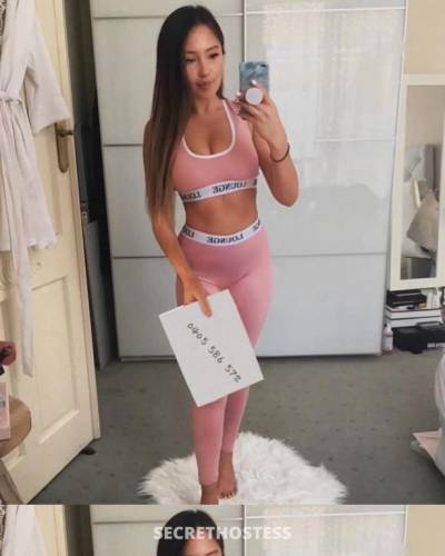 21 year old Escort in Melbourne Genuine Selfies uni girl, stunning independen, massage, lots