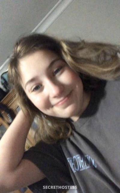 25 year old Escort in Joplin MO Female escort