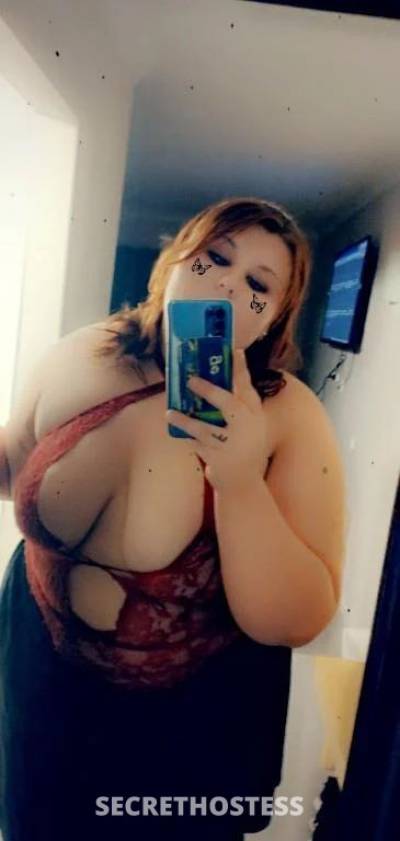 Sexy redhead BBW in Townsville for the weekend in Townsville