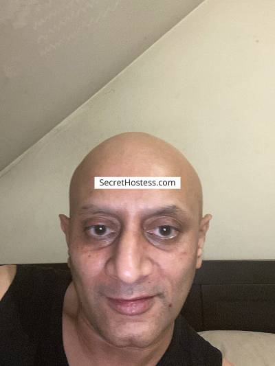 27 year old Indian Escort in Eltham - SE9 London Bigbrowncock