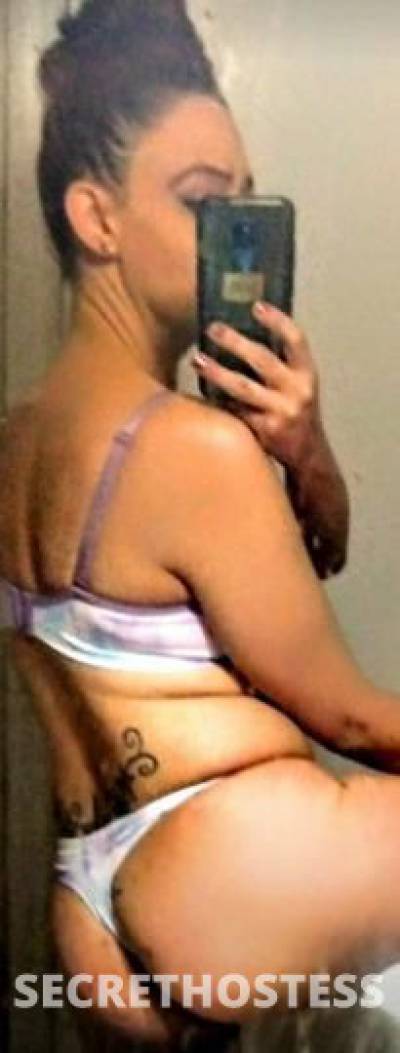 26 year old Escort in Danville VA DiVine BomBSheLL Sexy Brunette Available Now