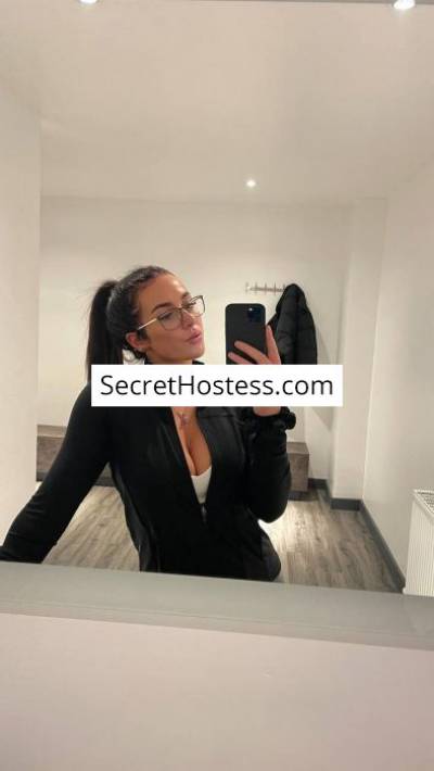 21 Year Old Caucasian Escort Brussels Brown Hair Blue eyes - Image 2