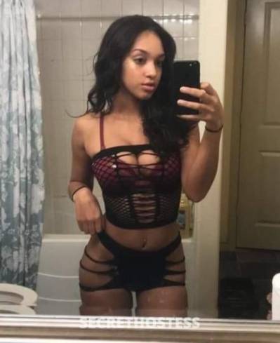 25 Year Old Latino Escort Seattle WA - Image 4